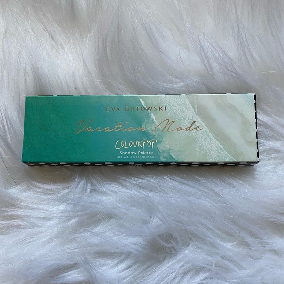 NWT 🎉HP🎉Limited Edition Eva Gutowski Colourpop - Picture 2 of 4